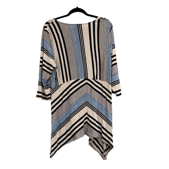 Chicos Women's Blue Striped Tunic Blouse Top Size 2 Large - Picture 3 of 7